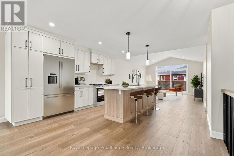 100 HASTINGS PARK DRIVE, Belleville (Belleville Ward), Ontario, K8P0G7