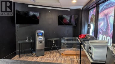 UPPER - 1 DUNLOP STREET E Barrie (City Centre) Ontario photo 9