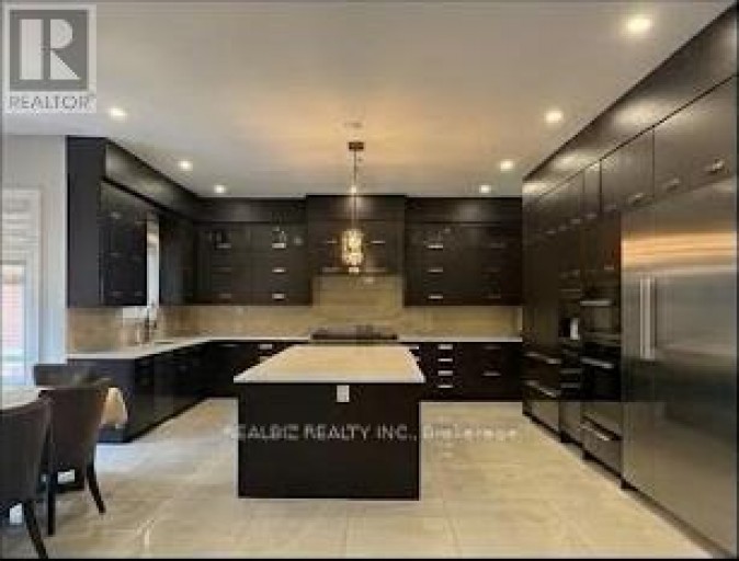 39 HEMFORD CRESCENT, Toronto (Banbury-Don Mills), Ontario, M3B2S4