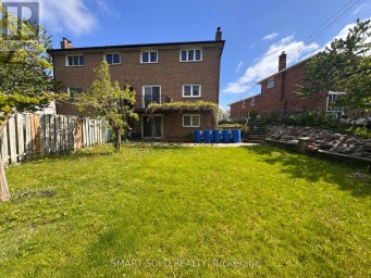 243 SHAWNEE CIRCLE Toronto (Pleasant View) Ontario photo 11