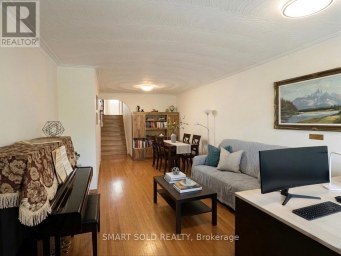 243 SHAWNEE CIRCLE Toronto (Pleasant View) Ontario photo 8