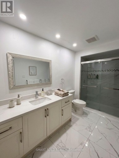 243 SHAWNEE CIRCLE, Toronto (Pleasant View), Ontario, M2H2Y3