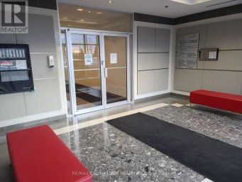 102 -SECTION 1 - 18 CROWN  STEEL DRIVE Markham (Milliken Mills West) Ontario photo 1