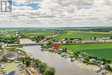 17 PRIVATE DRIVE Bradford West Gwillimbury Ontario photo 4