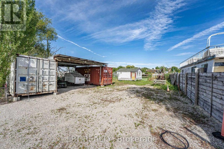 17 PRIVATE DRIVE, Bradford West Gwillimbury, Ontario, L3Z3H3