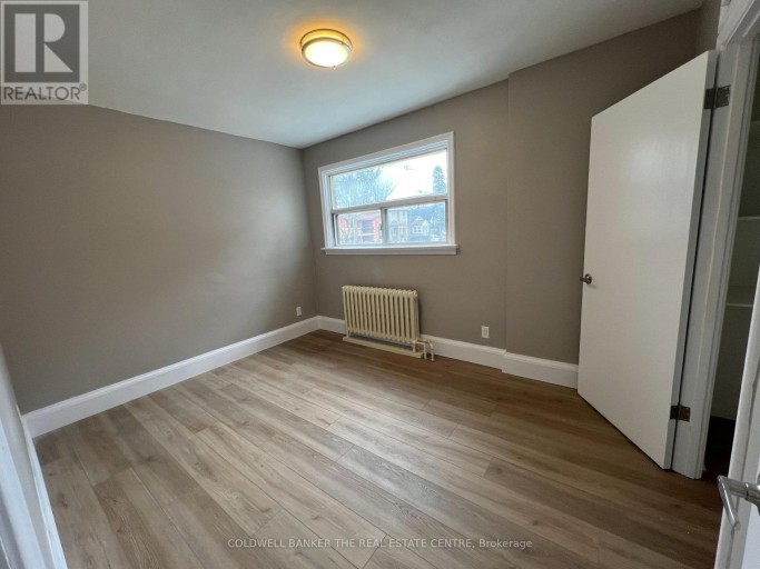 4 - 108 GRANDVILLE AVENUE, Toronto (Rockcliffe-Smythe), Ontario, M6N4V2