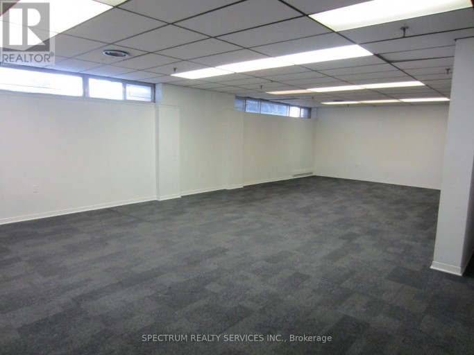 UNIT A - 76 SIGNET DRIVE, Toronto (Humber Summit), Ontario, M9L1T2