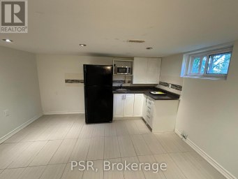 LOWER - 307 ANDERSON STREET Whitby (Blue Grass Meadows) Ontario photo 3