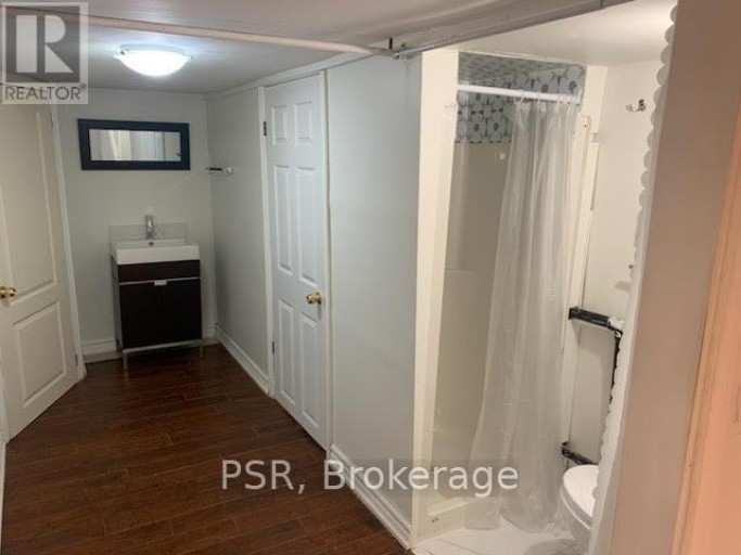 LOWER - 307 ANDERSON STREET, Whitby (Blue Grass Meadows), Ontario, L1N3V7