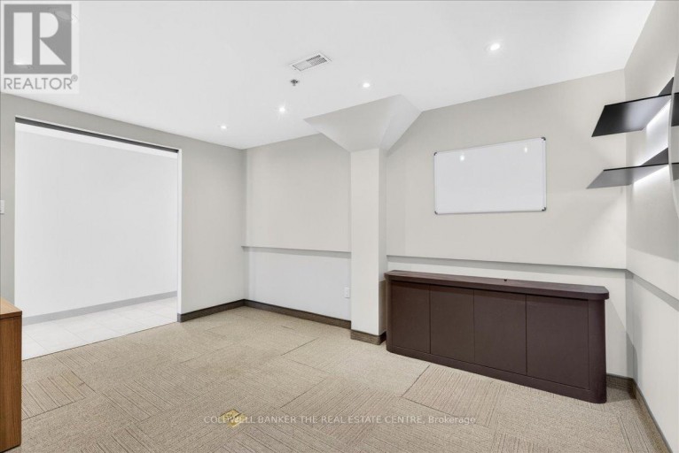 84 - 556 EDWARD AVENUE, Richmond Hill (Devonsleigh), Ontario, L4C9Y5