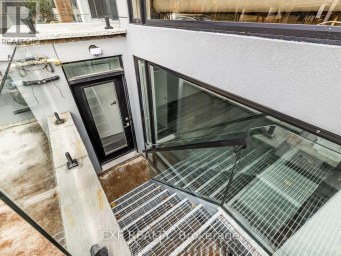 LOWER - 19 DEVON ROAD Toronto (East End-Danforth) Ontario photo 10