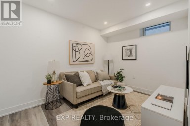 LOWER - 19 DEVON ROAD Toronto (East End-Danforth) Ontario photo 5