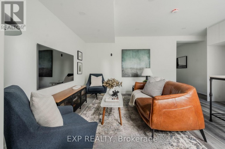LOWER - 19 DEVON ROAD, Toronto (East End-Danforth), Ontario, M4E2J7