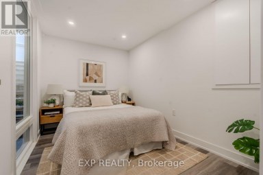 LOWER - 19 DEVON ROAD Toronto (East End-Danforth) Ontario photo 9