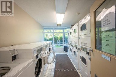 1007 - 45 POND MILLS ROAD London South (South J) Ontario photo 17