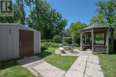 1007 - 45 POND MILLS ROAD London South (South J) Ontario photo 21