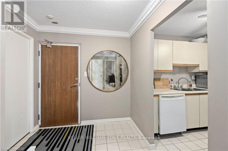 1007 - 45 POND MILLS ROAD, London South (South J), Ontario, N5Z4W5