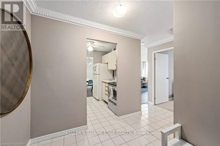 1007 - 45 POND MILLS ROAD, London South (South J), Ontario, N5Z4W5