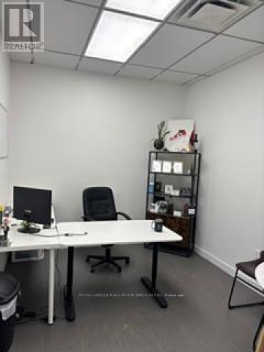 2764 VICTORIA PARK AVENUE, Toronto (Pleasant View), Ontario, M2J4A8