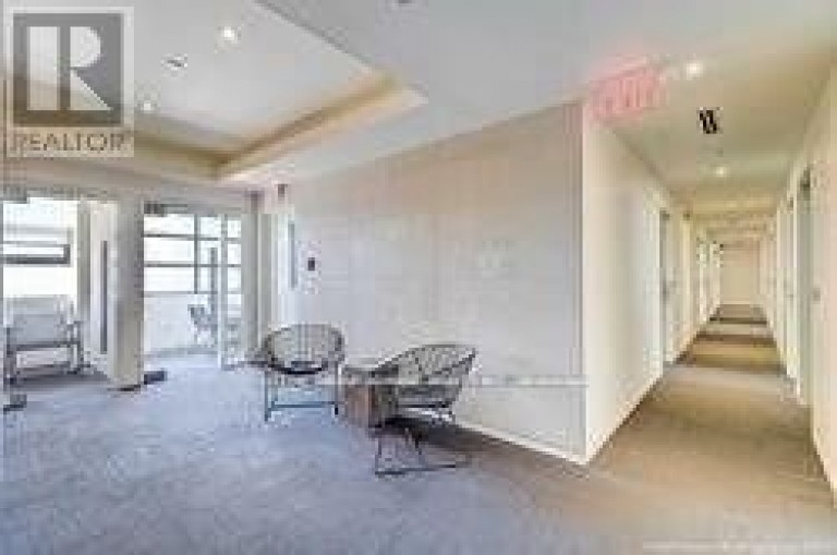 212 - 678 KINGSTON ROAD, Toronto (East End-Danforth), Ontario, M4E1R4