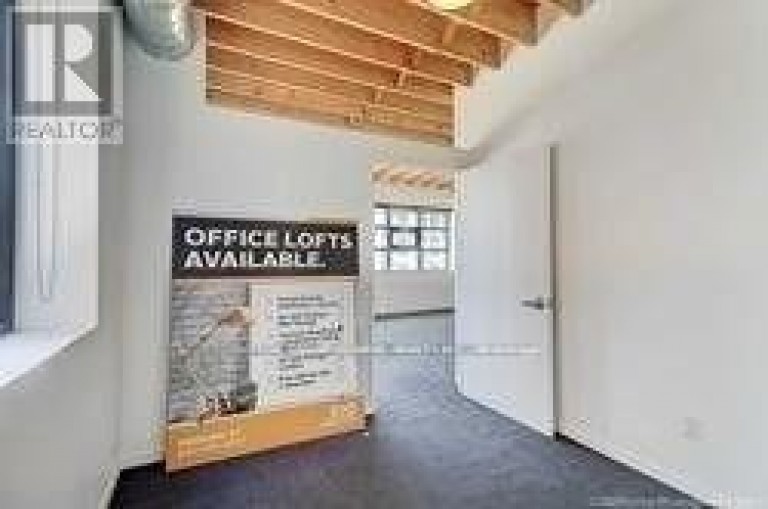 212 - 678 KINGSTON ROAD, Toronto (East End-Danforth), Ontario, M4E1R4