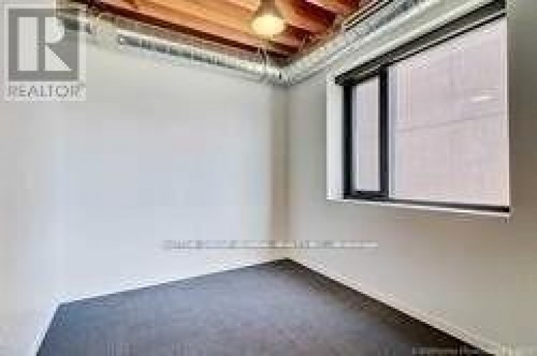 212 - 678 KINGSTON ROAD, Toronto (East End-Danforth), Ontario, M4E1R4