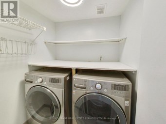 1302 - 240 SCARLETT ROAD Toronto (Rockcliffe-Smythe) Ontario photo 13