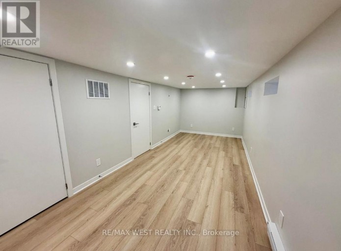 BSMT - 10 VIMY AVENUE, Toronto (Weston), Ontario, M9N2W2