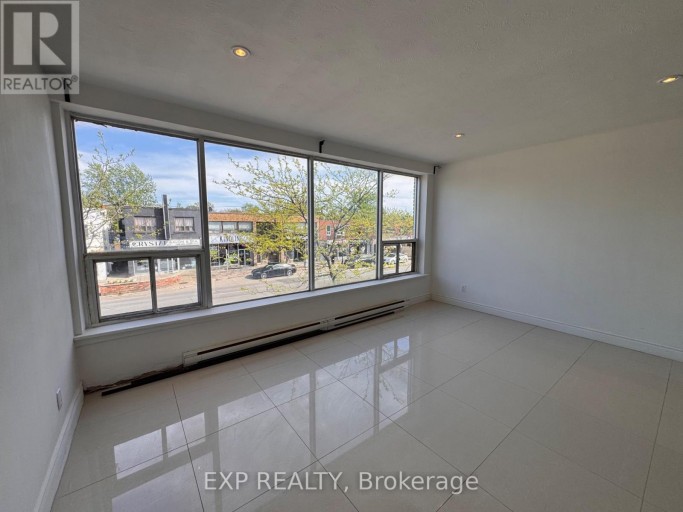 1 - 256 LAKESHORE ROAD E, Mississauga (Port Credit), Ontario, L5G1G9