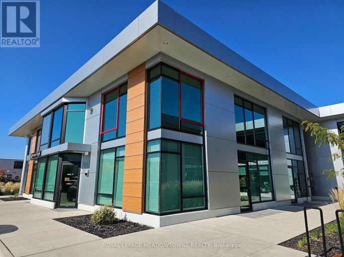 11 - 2578 BRISTOL CIRCLE, Oakville (WP Winston Park), Ontario, L6H6Z7