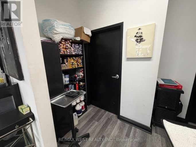 6 - 8707 DUFFERIN STREET, Vaughan (Patterson), Ontario, L4J0A2