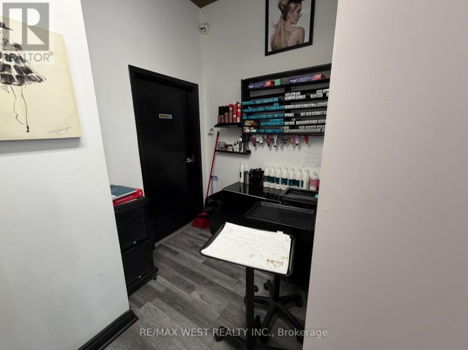 6 - 8707 DUFFERIN STREET, Vaughan (Patterson), Ontario, L4J0A2