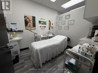 6 - 8707 DUFFERIN STREET Vaughan (Patterson) Ontario photo 5