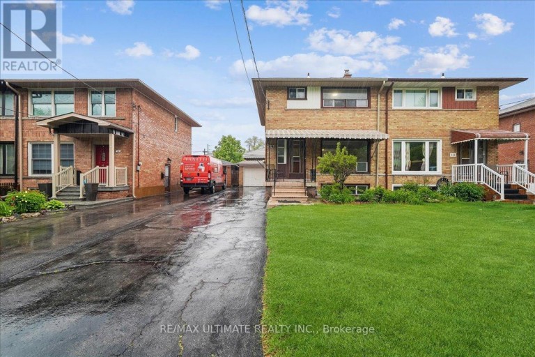 12 THURODALE AVENUE, Toronto (Brookhaven-Amesbury), Ontario, M6M3B3