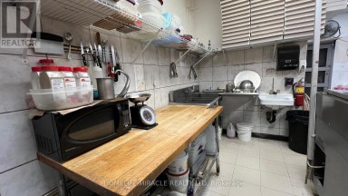 34 YONGE STREET S Springwater (Elmvale) Ontario photo 6