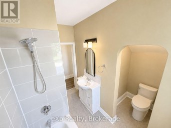595 9TH STREET Hanover Ontario photo 13