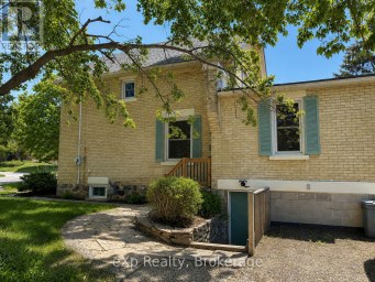 595 9TH STREET Hanover Ontario photo 2
