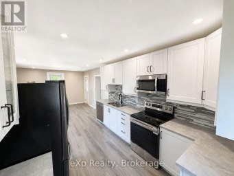 595 9TH STREET Hanover Ontario photo 4