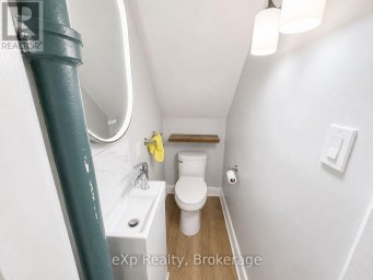 595 9TH STREET Hanover Ontario photo 6