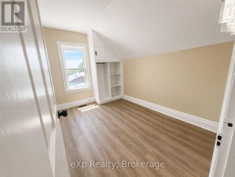 595 9TH STREET Hanover Ontario photo 9