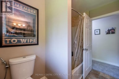 26046 KERWOOD ROAD Adelaide Metcalfe Ontario photo 24