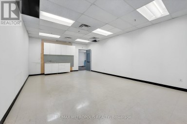 35 OAK STREET Toronto (Humberlea-Pelmo Park) Ontario photo 3