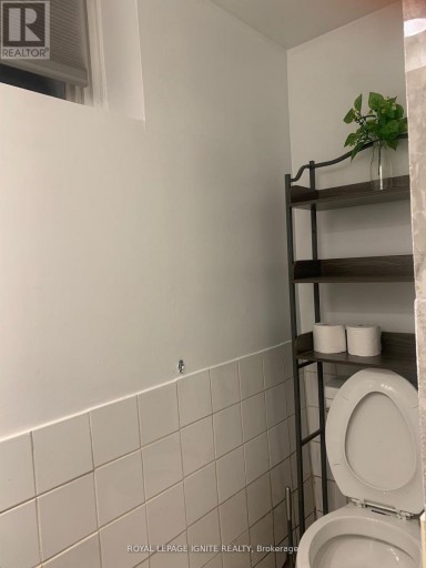 LOWER - 200 PHYLLIS AVENUE, Toronto (Cliffcrest), Ontario, M1M1Z1