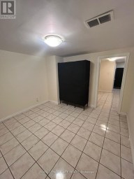 LOWER - 200 PHYLLIS AVENUE Toronto (Cliffcrest) Ontario photo 4