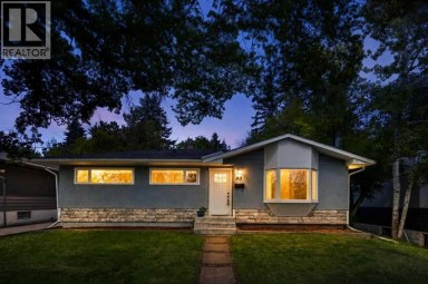 40 Henefer Road SW Calgary Alberta photo 1