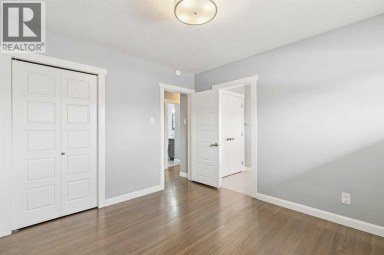 40 Henefer Road SW Calgary Alberta photo 13