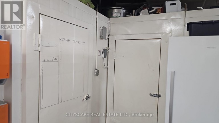 5 - 29 KING STREET E, Kitchener, Ontario, N2G2K6