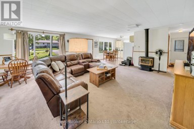79 MAPLEPORT CRESCENT South Bruce Peninsula Ontario photo 6