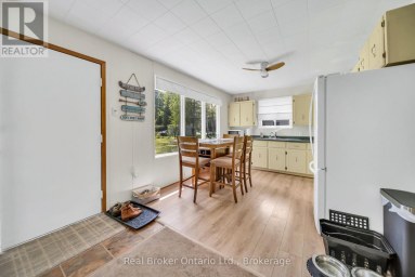 79 MAPLEPORT CRESCENT South Bruce Peninsula Ontario photo 8