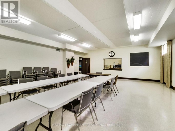 FULL - 1225 DUNDAS STREET, Burlington, Ontario, L7P0S9